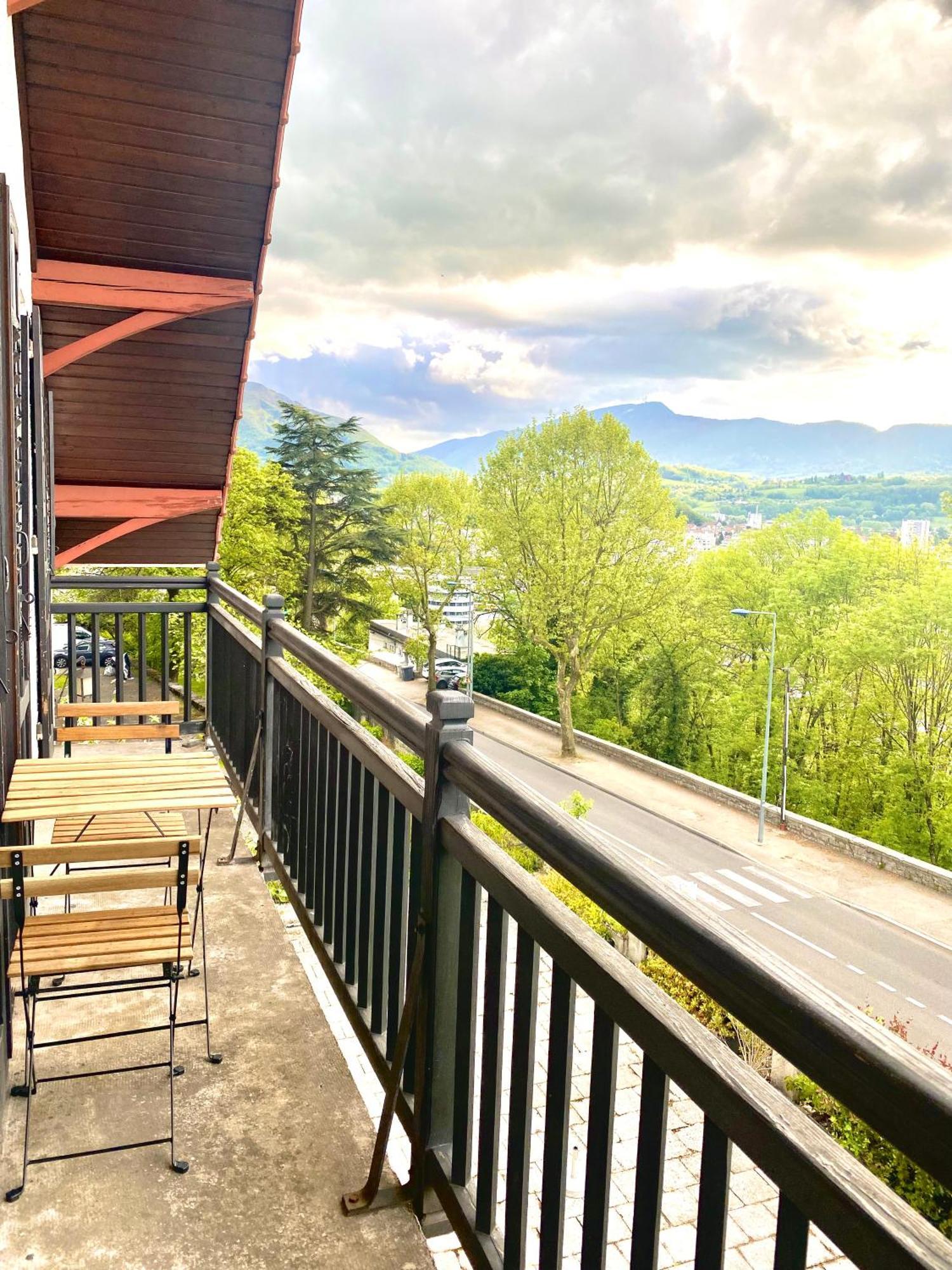 Les Balcons De Chambery Apartman Szoba fotó